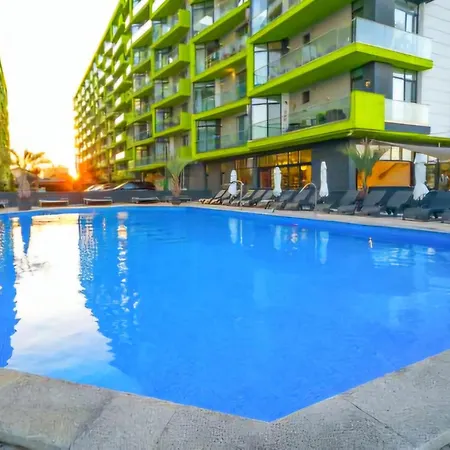 Superb Large Family - Pool & Alezzi Appartement